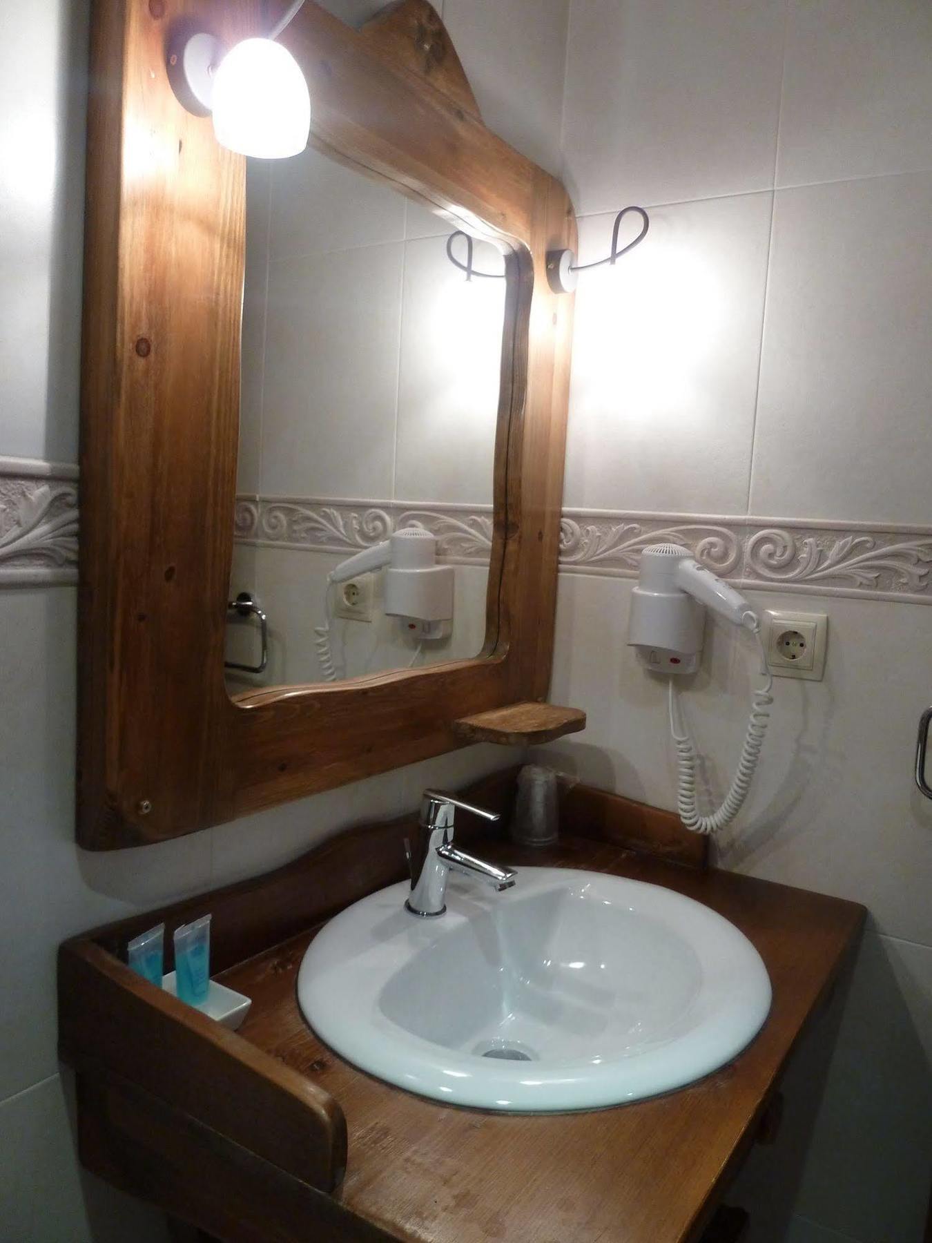 Hotel Sesue Бенаске Экстерьер фото